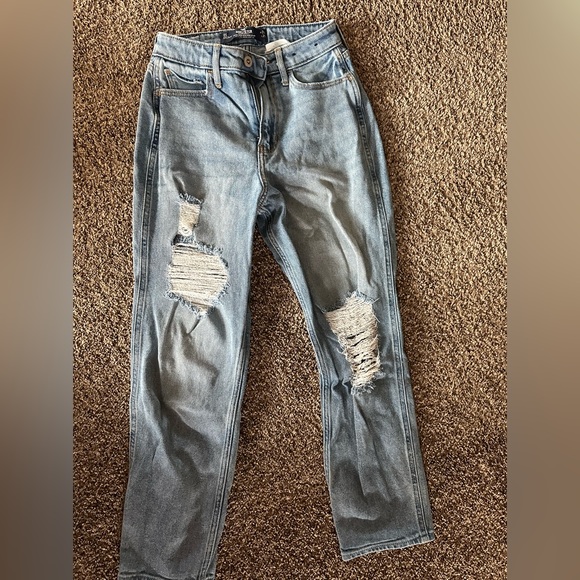 Hollister high rise mom jean - Picture 1 of 2